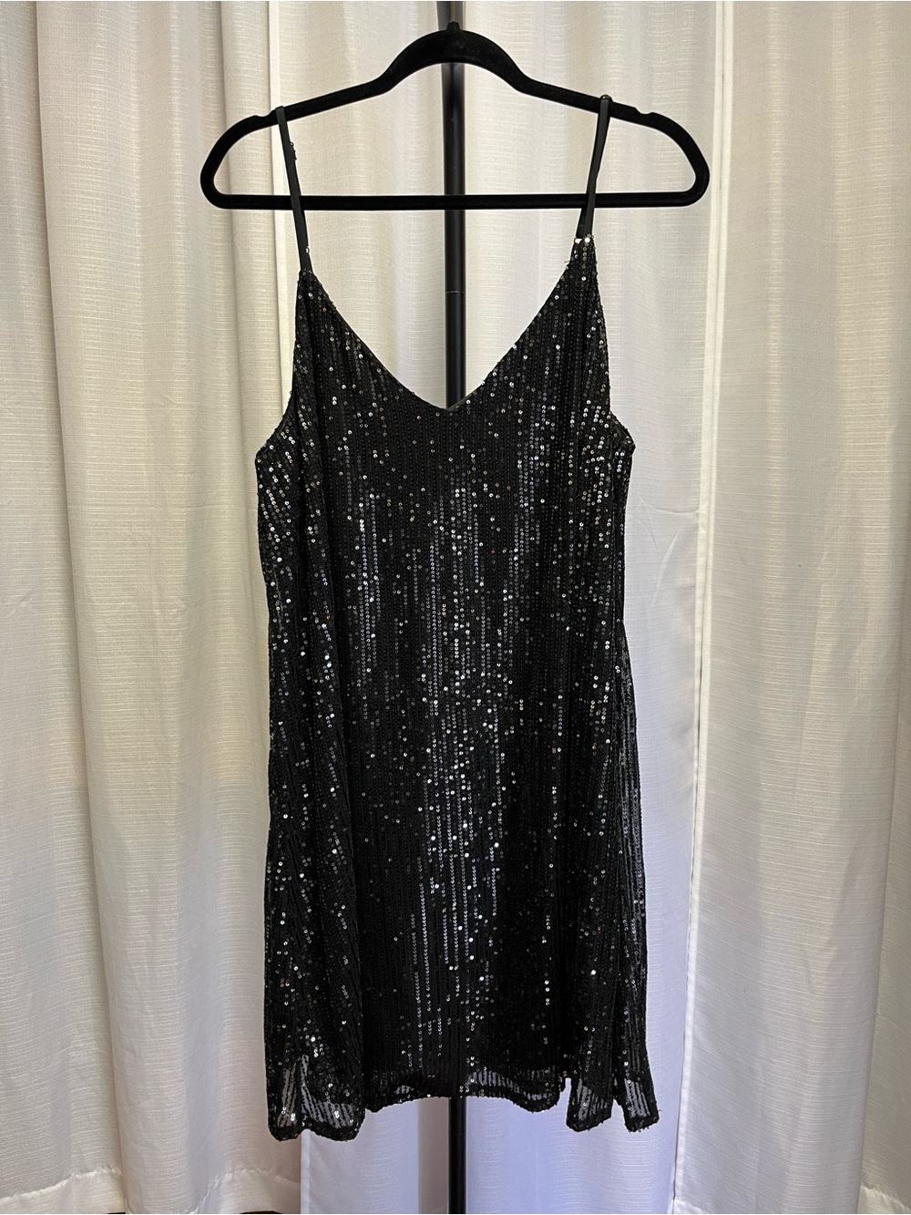 Chic Soul shimmering black sequins cocktail dress | size